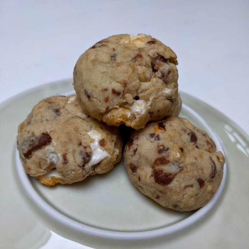 delicious baked balls cookies